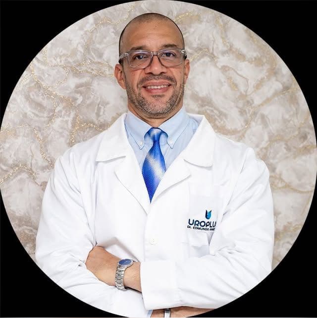 Dr. Edmundo Angeles - Urólogo